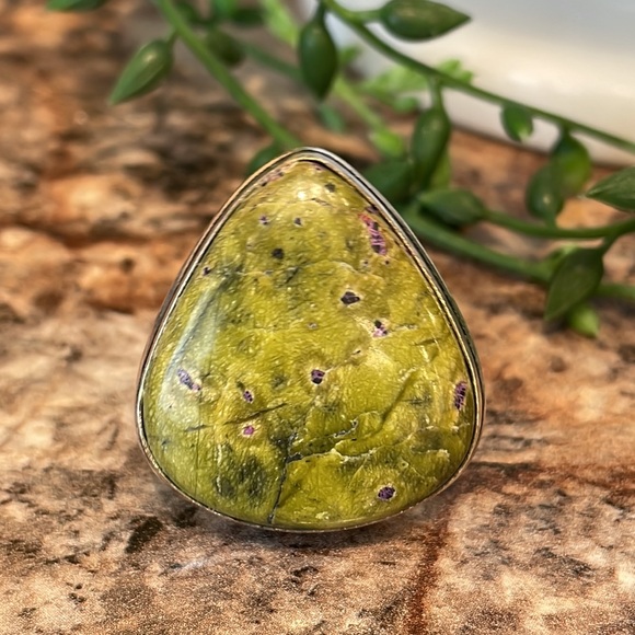 Green Serpentine stone ring